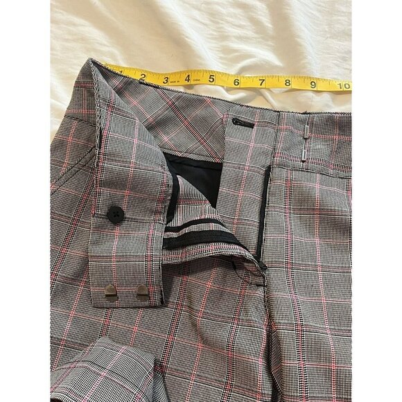ADIDAS GOLF Women’s Embroidered Mid Rise Plaid Bermuda Pink Gray Shorts sz 10 - Picture 11 of 13